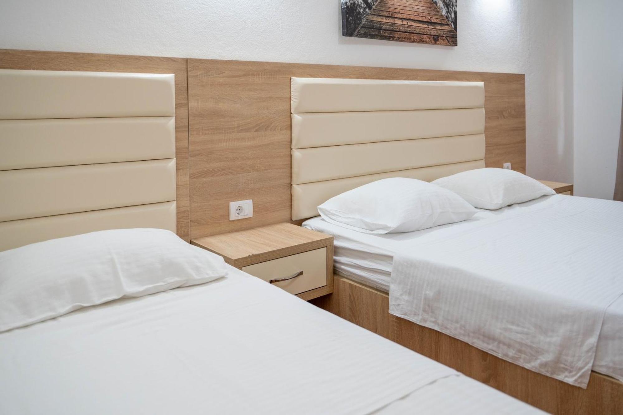 Apartments Rudaj Улцин Екстериор снимка