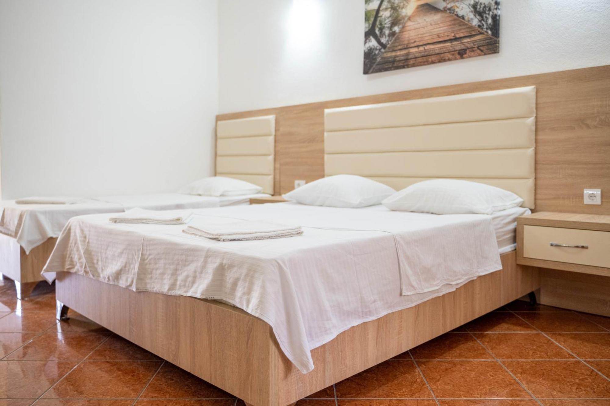 Apartments Rudaj Улцин Екстериор снимка