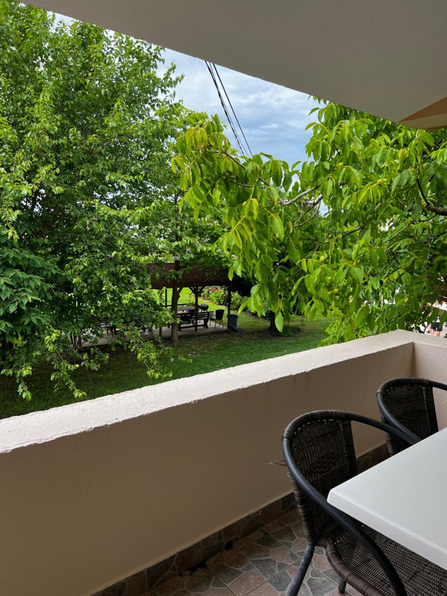 Apartments Rudaj Улцин Екстериор снимка